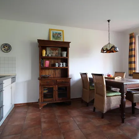 Daire Strandloeper Wustrow (Fischland)